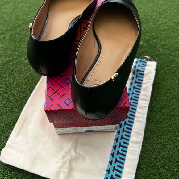 Tory Burch Black Leather Flats - Picture 12 of 14